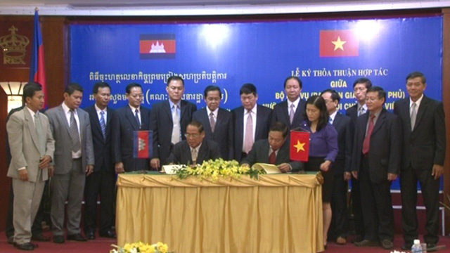 Vietnam, Cambodia strengthen religious co-operation